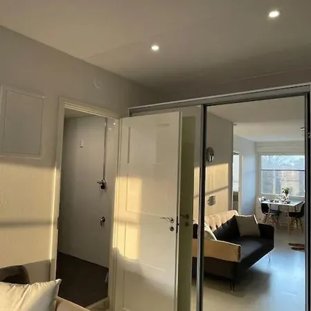 Moderni Saunallinen Kaksio!